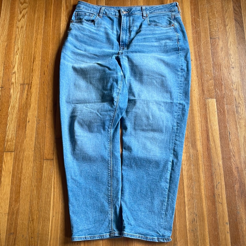 American Eagle Stretch Mom Jeans